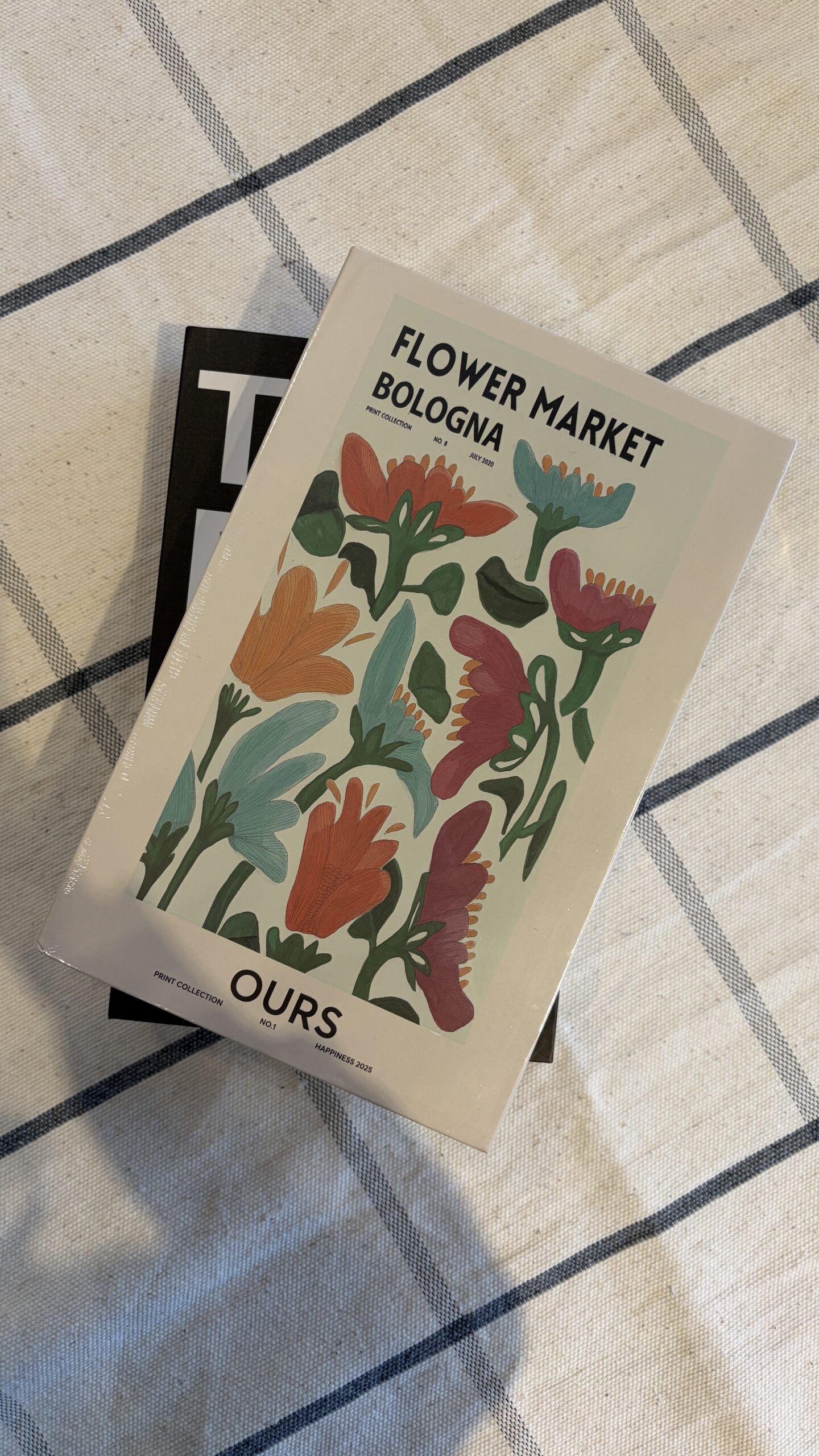 Libro caja cierre magnetico Flower